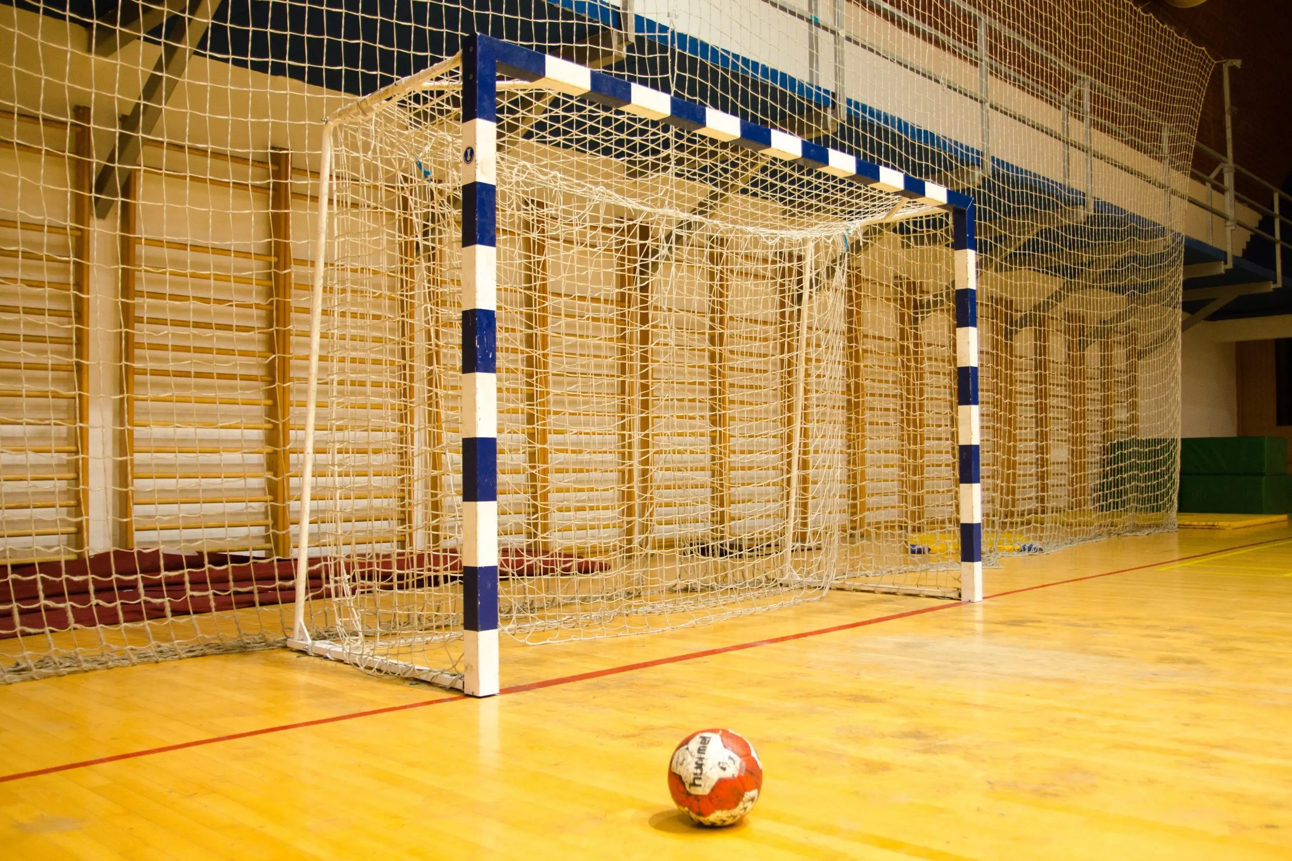 Handboll – så spelar du och bettar på denna sport